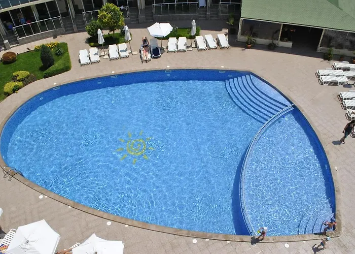 Julia Family Aparthotel