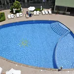Julia Family Apartmanhotel