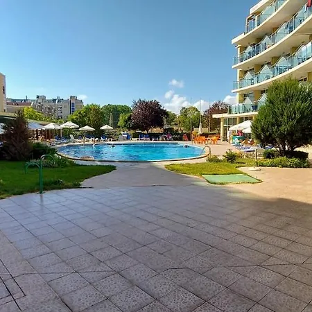 Julia Family 3* Sunny Beach